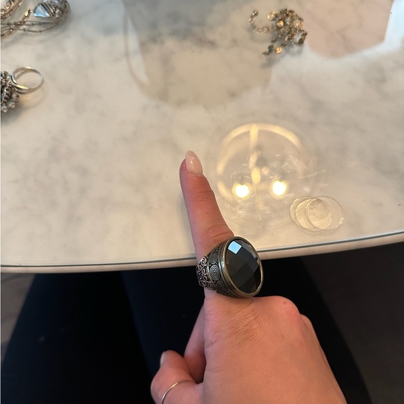 Costume Jewelry Rings - Picture 2 of 7